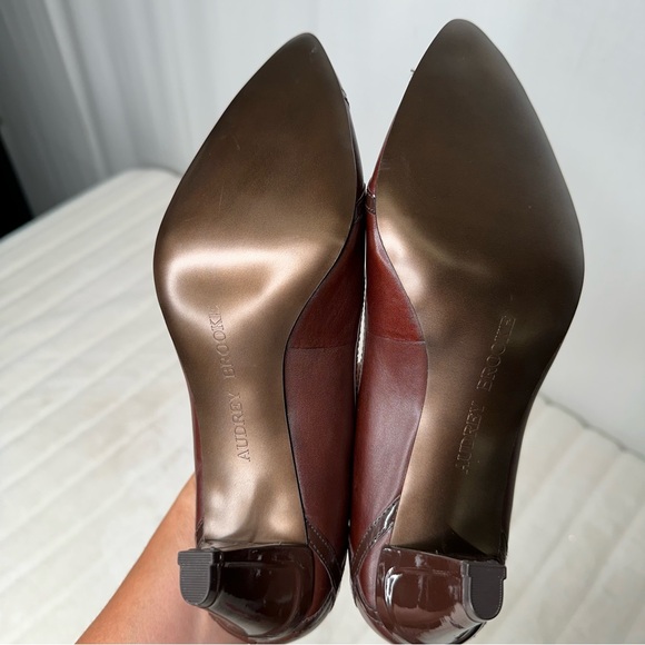 Audrey Brooke ♥️Brown Markham 2.5 in Heel Sz 6M - Picture 2 of 12